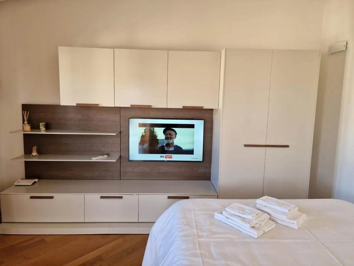 Appartamento Vittoria Al Lago Desenzano del Garda 0*,  Italia